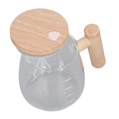 Nórdica — Mixer manual com acabamento em madeira.